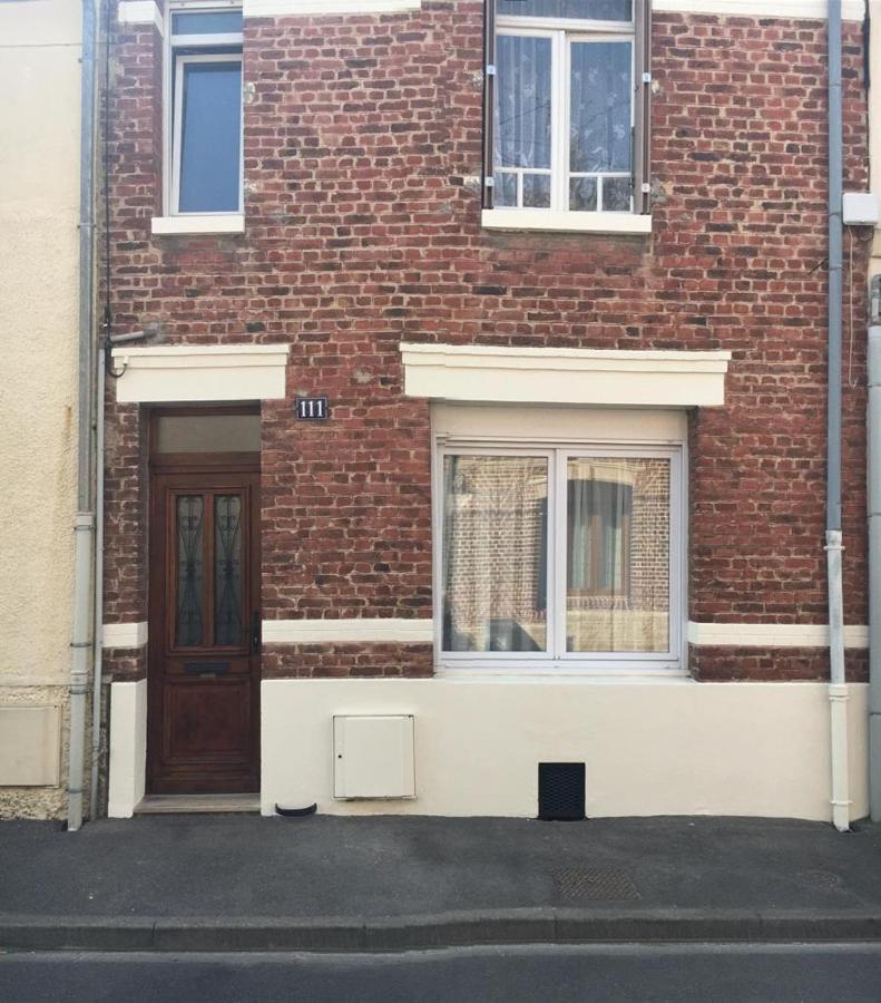 Spacious Quentoinise Town House Saint-Quentin  Exteriör bild